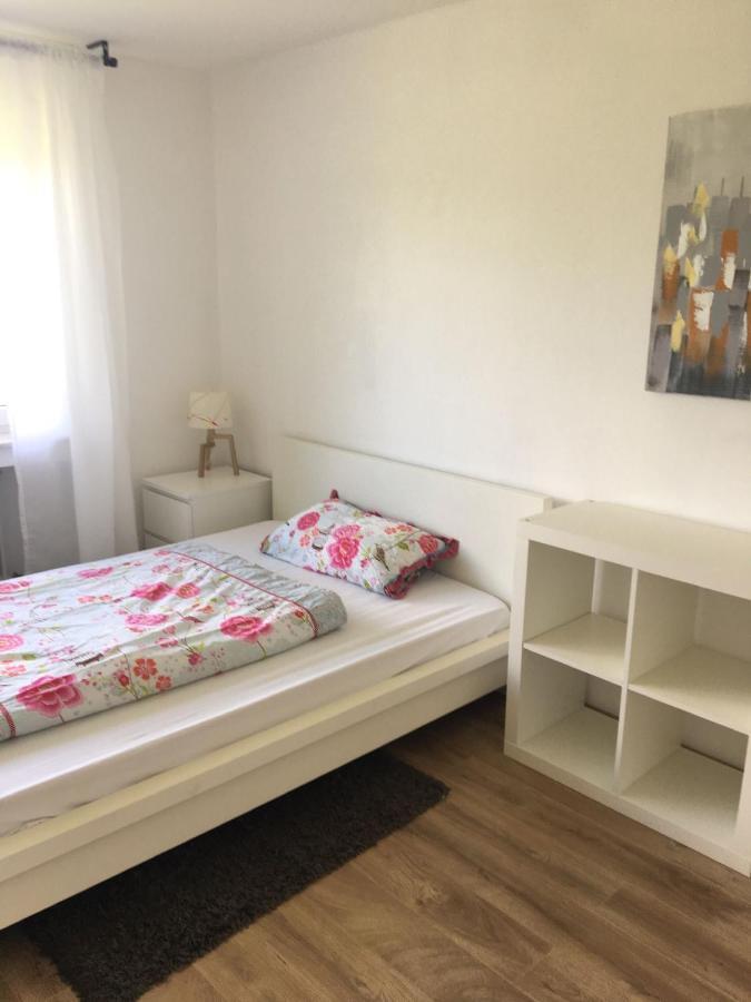 Mayen, Im Mohren, Privatzimmer Nr1, Waldrand, Nahe Nurburgring & Burg Eltz, Gemeinschaftsbad Экстерьер фото